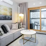 Mennica Deluxe Centre By Renters Prestige 4* Βαρσοβία