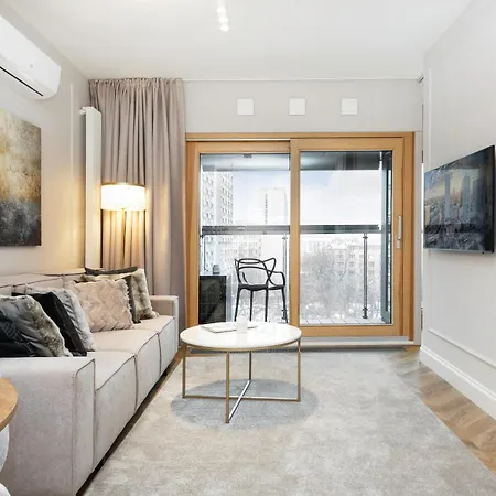 Mennica Deluxe Centre By Renters Prestige 4*