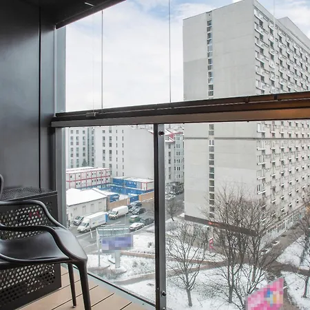 Mennica Deluxe Centre By Renters Prestige Varşova