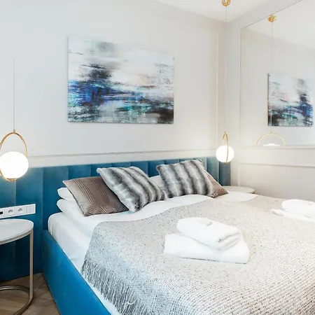 Mennica Deluxe Centre By Renters Prestige Апарт-отель